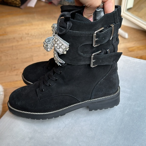 Suede boots - Picture 3 of 4